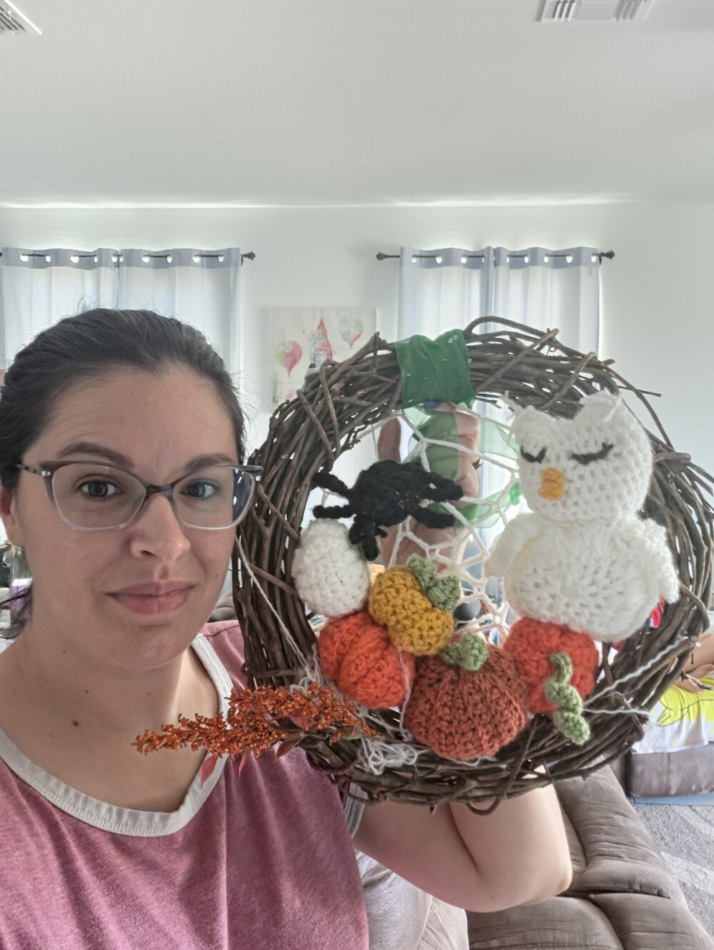 Handcrafted 14in White Owl & Pumpkin Fall Wreath with Green Ribbon - Picture 5 of 5